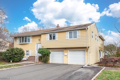 134 Andover Dr, Wayne, NJ 07470 - photo 2