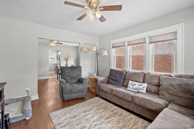 4309 Hickman Rd, Des Moines, IA 50310 - photo 5