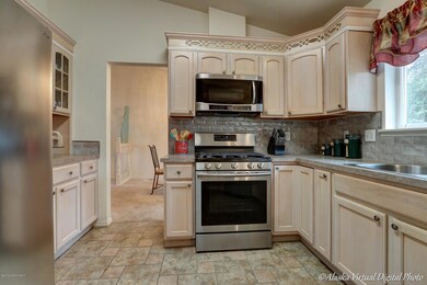 Kitchen W/ SS Appliances