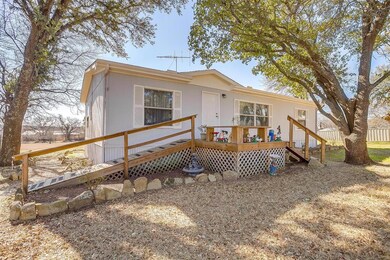 423 J e Woody Rd, Springtown, TX 76082 - photo 3