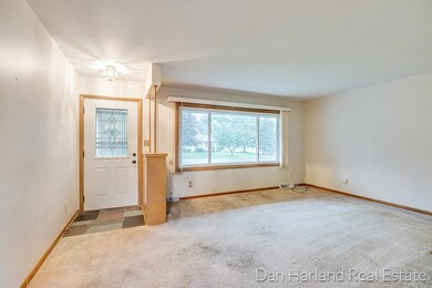 4_2520_Powers_Dan_Harland_Real_Estate