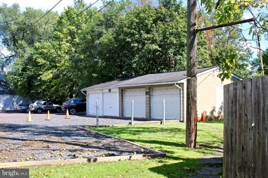 605 N Broad St, Lansdale, PA 19446 - photo 7