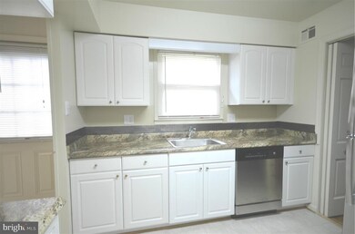 1508 Lemontree Ln, Silver Spring, MD 20904 - photo 6