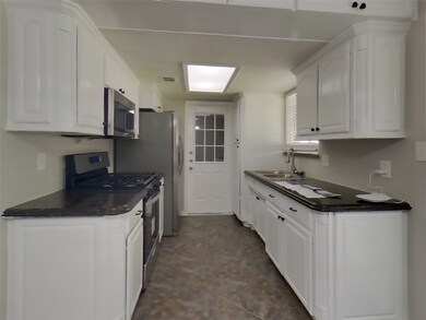 1910 Barnsley Ln, Houston, TX 77088 - photo 5