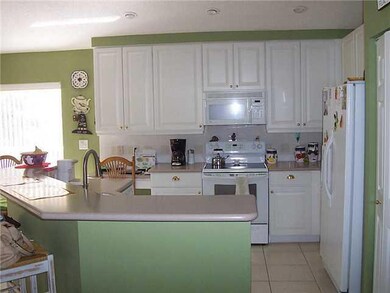 Kitchen. Cozy space for morning coffee with view t