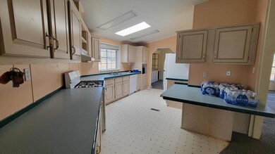 4261 N Morgan Dr, Cedar City, UT 84721 - photo 6