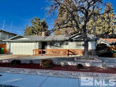 562 Steffanie Way, Sparks, NV 89431 - photo 2