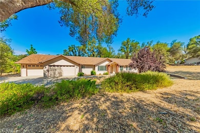 41028 Shandee Ln, Ahwahnee, CA 93601 - photo 2