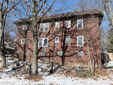 2189 15th St SW, Akron, OH 44314 - photo 3