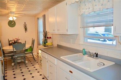 2 Sumach Ave, Riverside, RI 02915 - photo 6