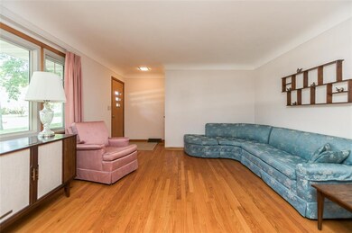 1019 Eastern Dr SE, Cedar Rapids, IA 52403 - photo 5