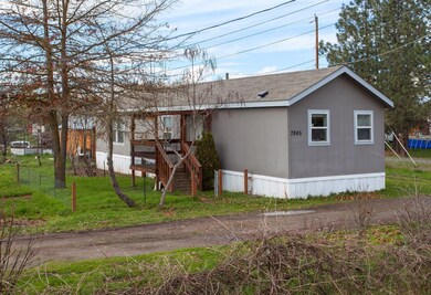 7865 Atlantic Ave, White City, OR 97503 - photo 3