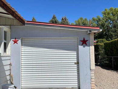 811 Mountain unit B, Espanola, NM 87532 - photo 2