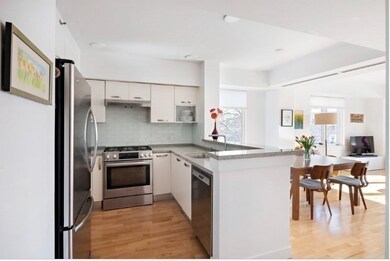 369 Franklin St unit 403, Cambridge, MA 02139 - photo 4