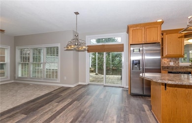 528 Valley Ct W, West Des Moines, IA 50265 - photo 6