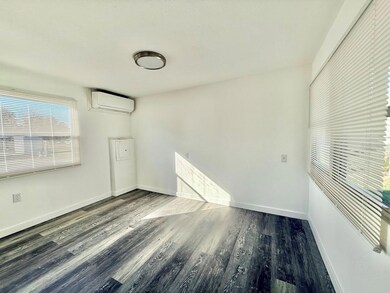 805 E Live Oak St, Wildwood, FL 34785 - photo 2