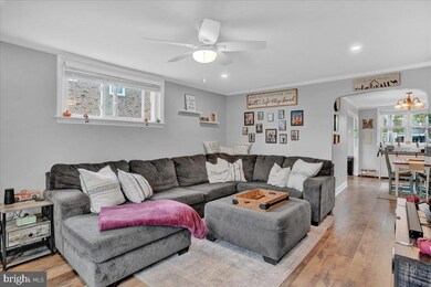 1130 Oakwood Dr, Glenolden, PA 19036 - photo 6