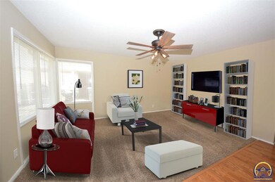 1533 SW 23rd Park, Topeka, KS 66611 - photo 2