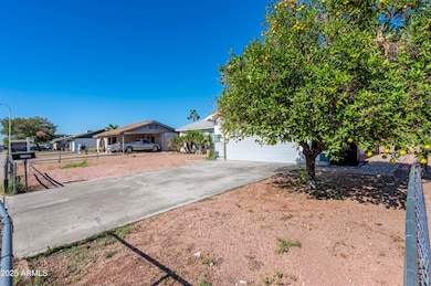 4046 E Hidalgo Ave, Phoenix, AZ 85040 - photo 3