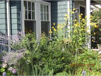 271 Elmwood Ave, Quincy, MA 02170 - photo 3