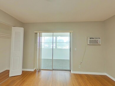 82 Windsor D, West Palm Beach, FL 33417 - photo 5