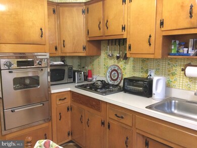 233 Beechwood Rd, Brookhaven, PA 19015 - photo 5