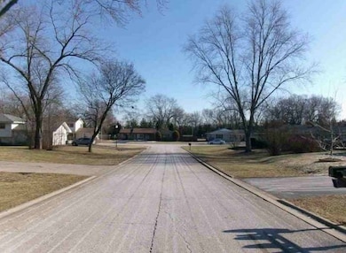 2021 Radcliffe Dr, Aurora, IL 60506 - photo 5