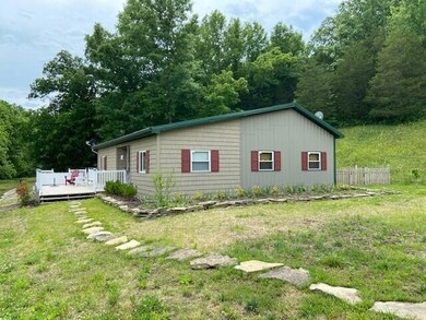 4107 Lowell Rd, Mays Lick, KY 41055 - photo 3