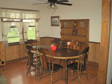 215 Riggs Ave, Portland, TN 37148 - photo 7