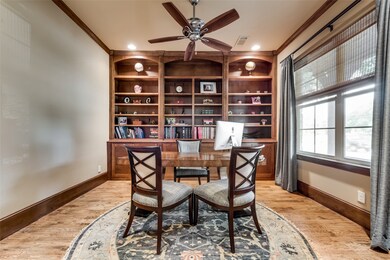 4434 Santa Barbara Dr, Dallas, TX 75214 - photo 3