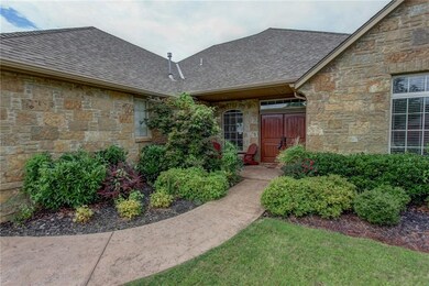 19825 Crest Ridge Dr, Edmond, OK 73012 - photo 2