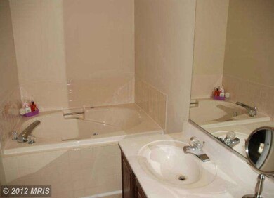 8217 Hammond Branch Way, Laurel, MD 20723 - photo 7