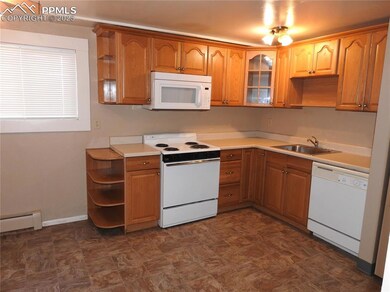 Unit 4 kitchen