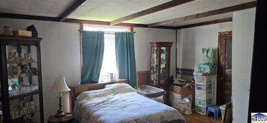 712 N Madison St, Montezuma, IN 47862 - photo 7