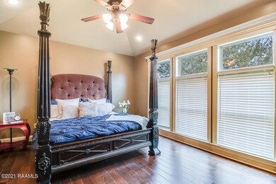 323 La Villa Circle-8