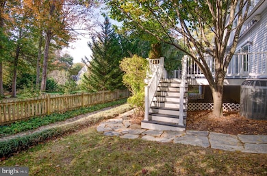 2131 Robin Way Ct, Vienna, VA 22182 - photo 7