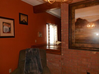 THIS FEATURE OFFERS AN AREA TO OVERLOOK THE LIVING