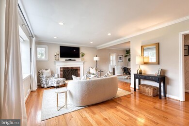 1104 Hampton Garth, Towson, MD 21286 - photo 5