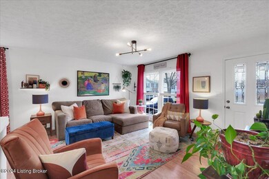 05-8807 McKenna Way-105