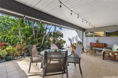 Ideal location overlooking central park from large