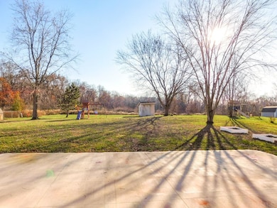 2652 W Woodview Dr, Zanesville, IN 46799 - photo 3