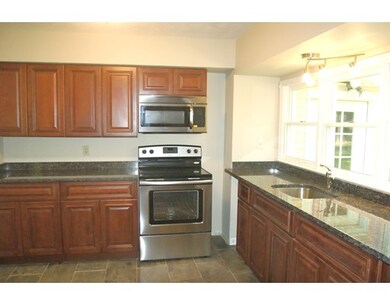 118 E Hill Rd, Brimfield, MA 01010 - photo 3