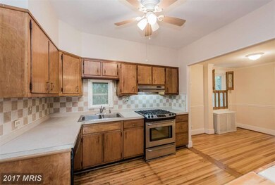 9 Arbutus Ave, Catonsville, MD 21228 - photo 2