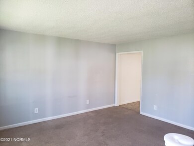 329 Richlands Ave unit 11, Jacksonville, NC 28540 - photo 4