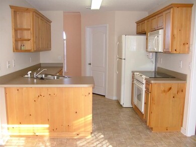 305 Minter Dr, Warner Robins, GA 31088 - photo 6