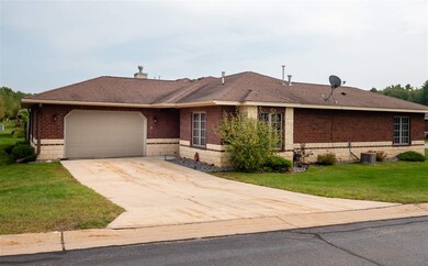 1900 Lilac Ln, Stevens Point, WI 54482 - photo 2