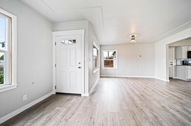 2494 E McAndrews Rd, Medford, OR 97504 - photo 2