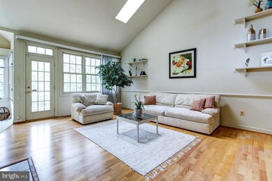 46355 Woodlake Place, Sterling, VA 20165 - photo 5