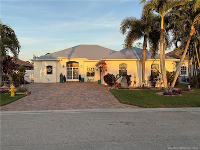 443 NW Sunflower Place, Jensen Beach, FL 34957 - photo 2