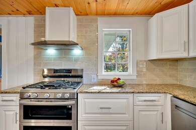 112 Riverdale Ave, Manchester, NH 03103 - photo 6